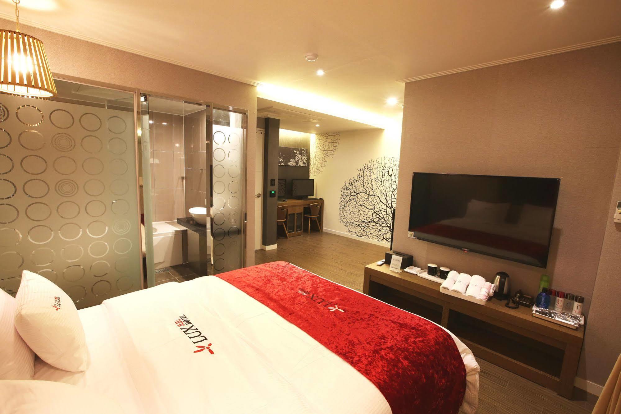 Jeju Lux Hotel Oso-ri Eksteriør bilde