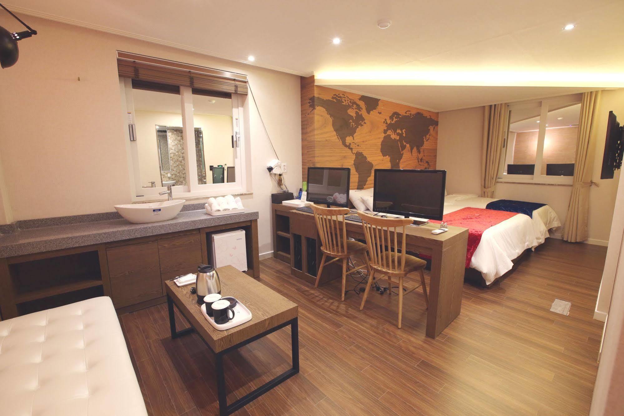 Jeju Lux Hotel Oso-ri Eksteriør bilde