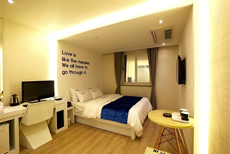 Jeju Lux Hotel Oso-ri Eksteriør bilde